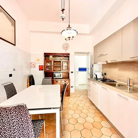 Appartamento Hostdomus - Villino Matilde Finale Ligure