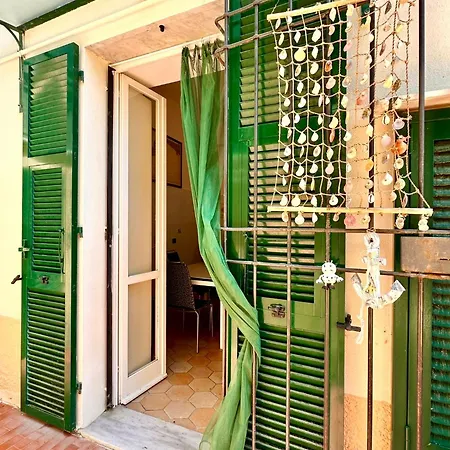 Hostdomus - Villino Matilde Apartment Finale Ligure