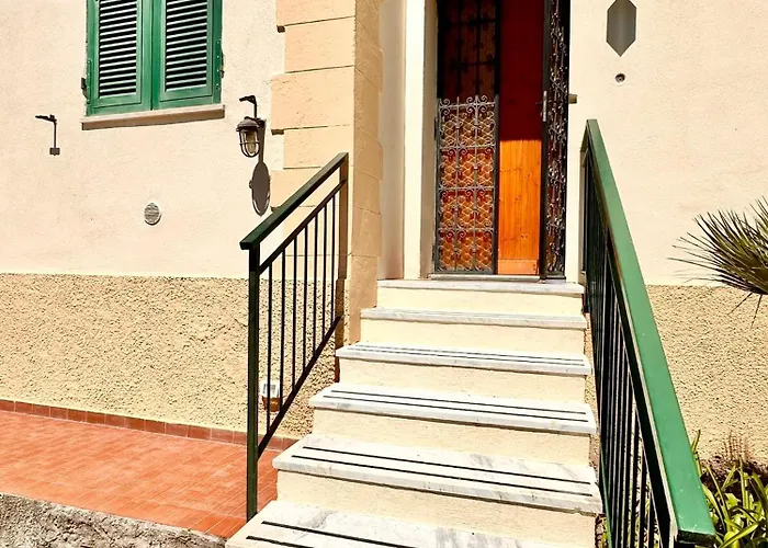 Hostdomus - Villino Matilde Appartement Finale Ligure